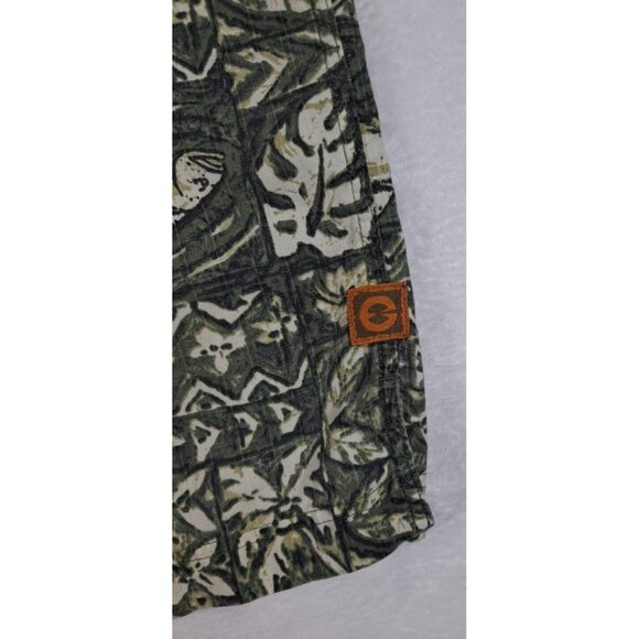 GH Bass Earth Shirt Mens L Casual Batik Fish Green Short Sleeve Dad Vacay - Picture 4 of 9